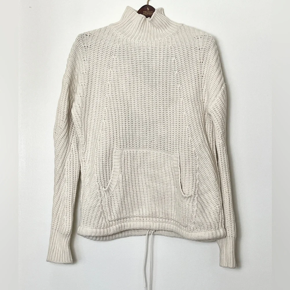 J. Crew Oversized Sweater Women’s XS Ivory Front Pocket New‎ England Preppy